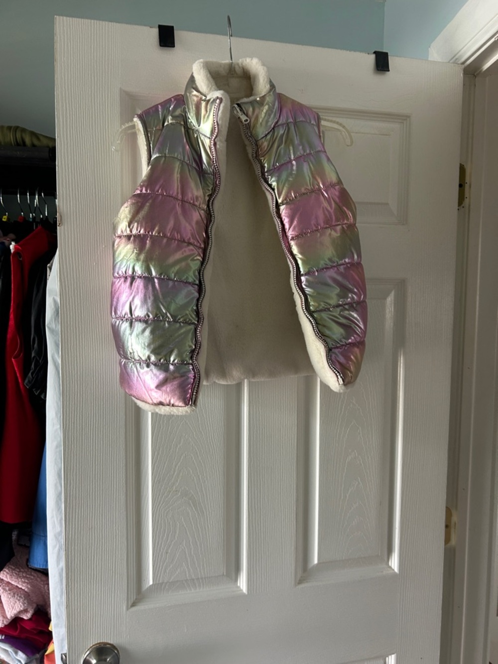 Iridescent Pink Kids Puffer Vest with Sherpa Lining